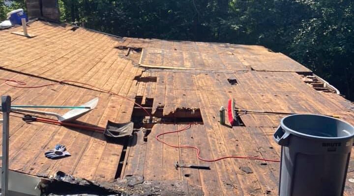 Aging Roof RepairCommon Problems with Flat Roof and How to Fix