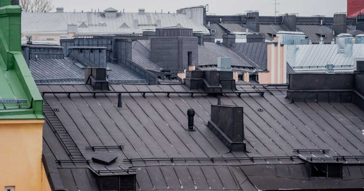 Black Metal Roofs