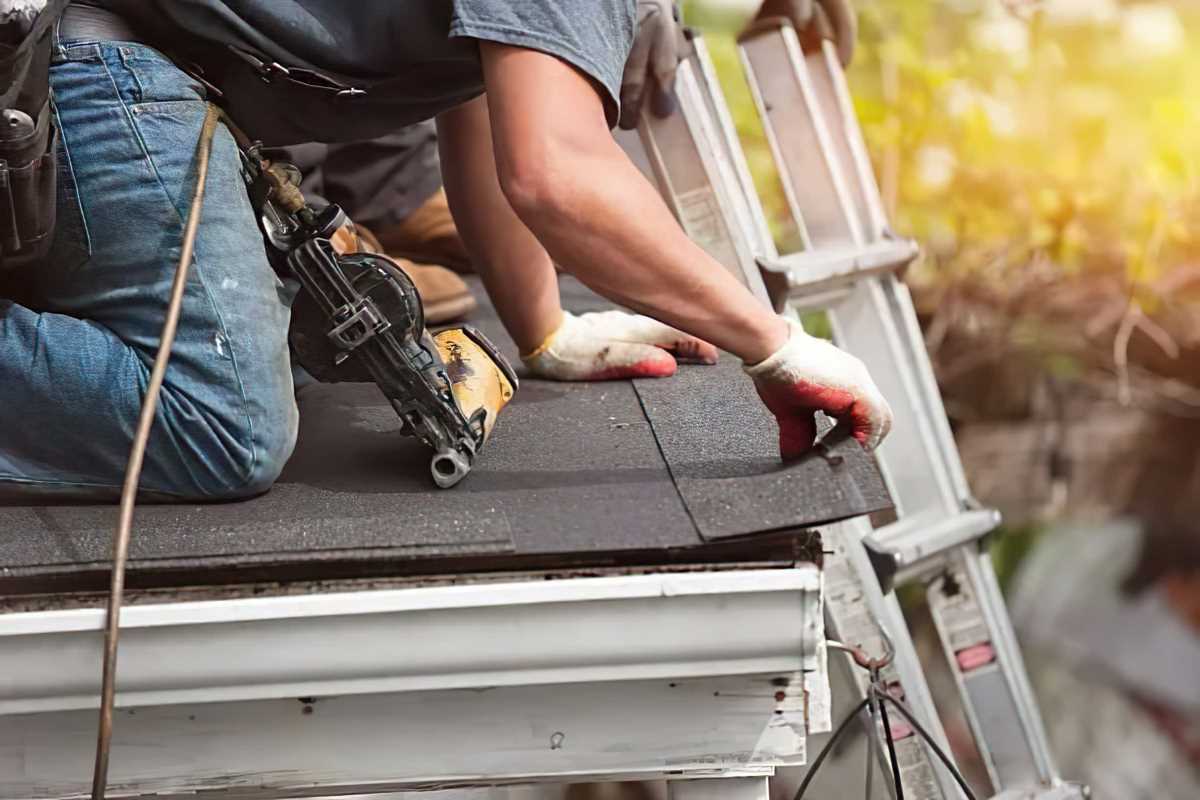 how to repair a flat roof